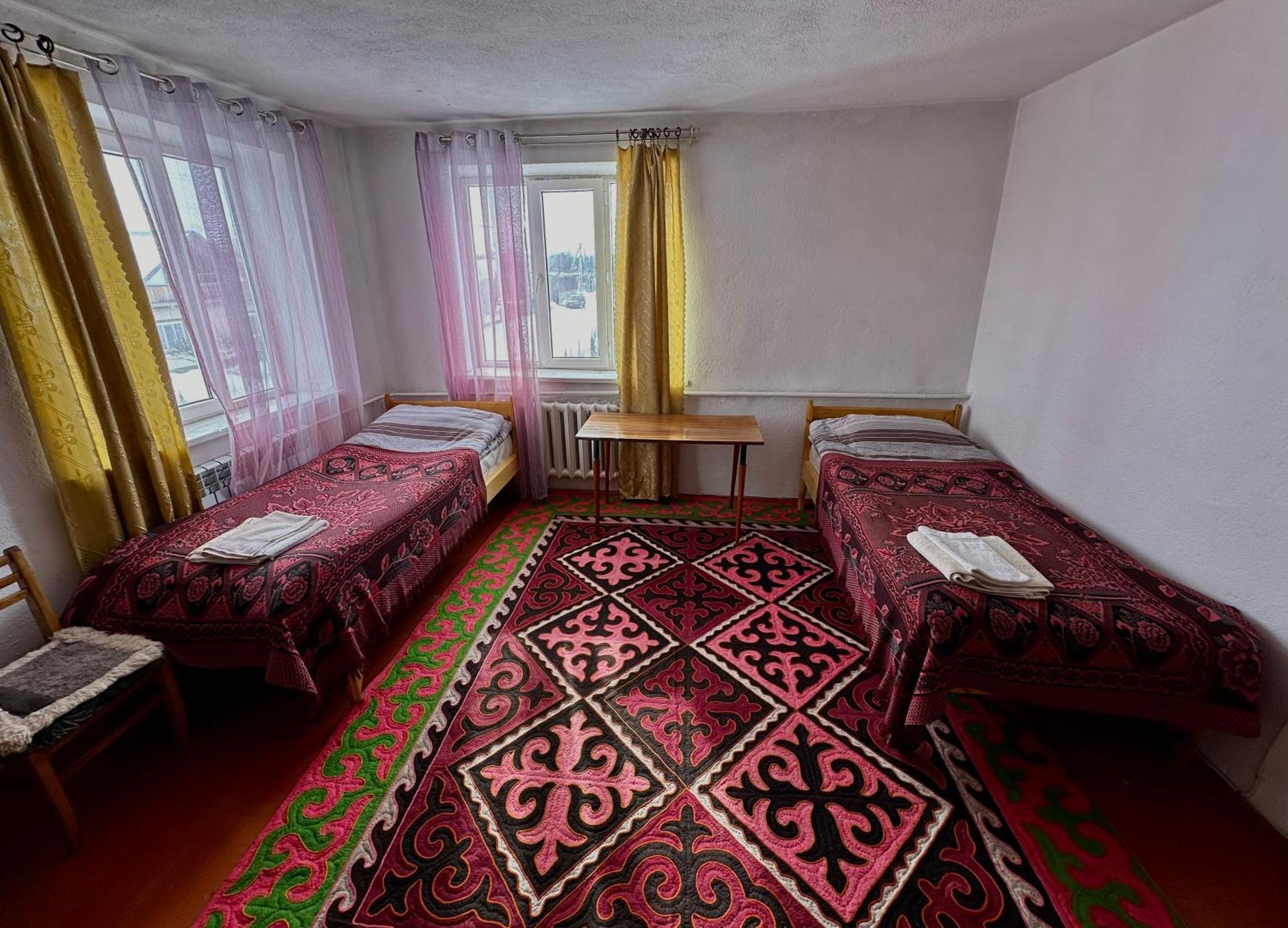 Kayyr Guest House Orgochor Bagian luar foto