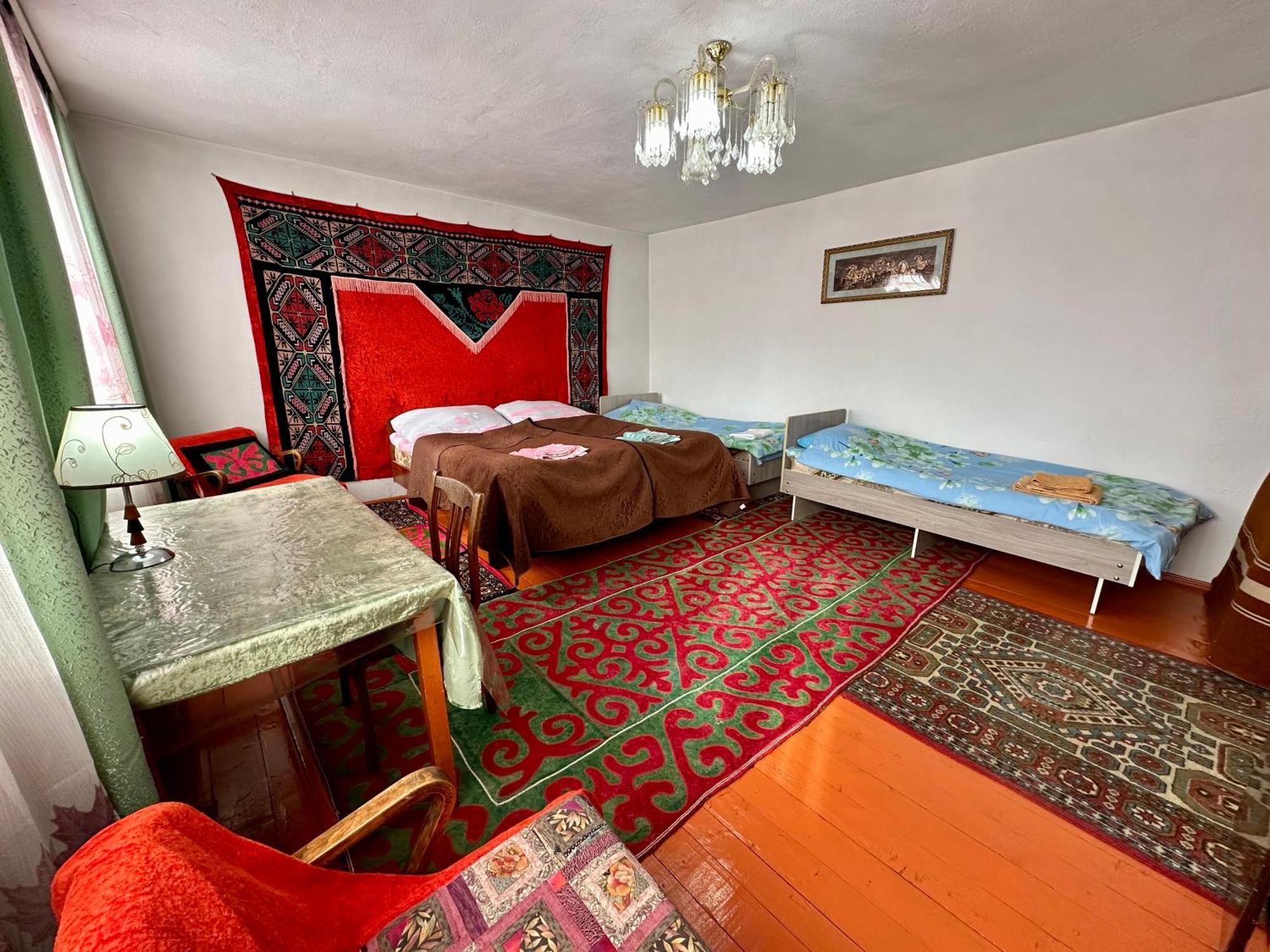 Kayyr Guest House Orgochor Bagian luar foto